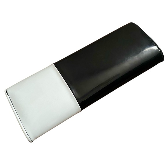 Vintage Fioni Night Vinyl Two-Tone Barrel Clutch Purse Black White - Picture 2 of 9